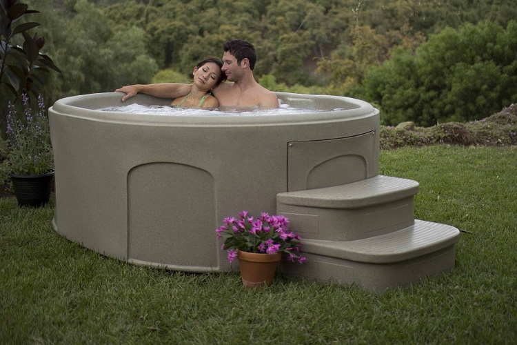 Best Hot Tubs 2024 - Celka Christal